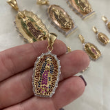 Dije Virgen Guadalupe 5.6gr/4cm Dos Oros Amarillo Blanco Circones Azules