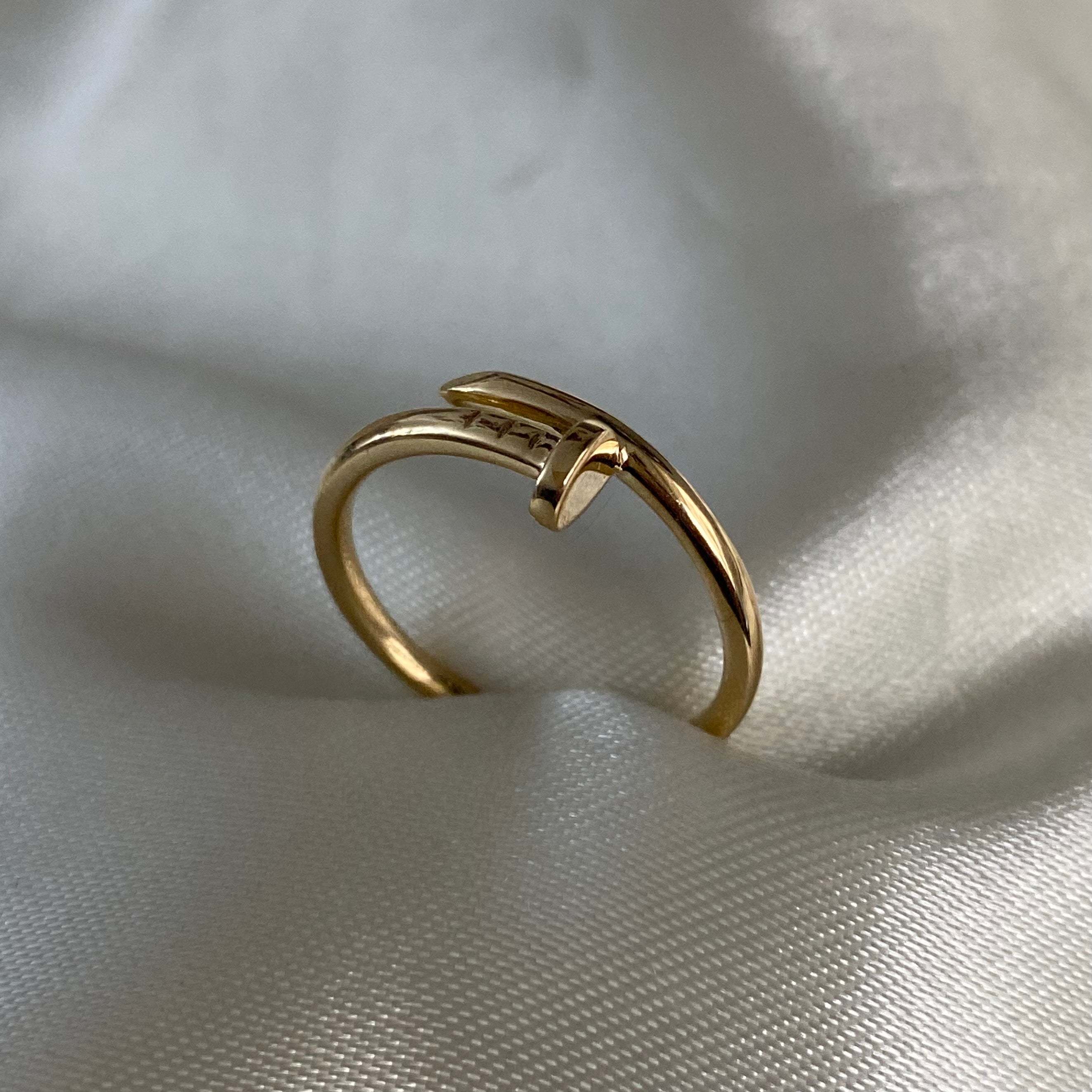 Anillo Clavo 2.5gr - T6 1/4 CT Oro Amarillo