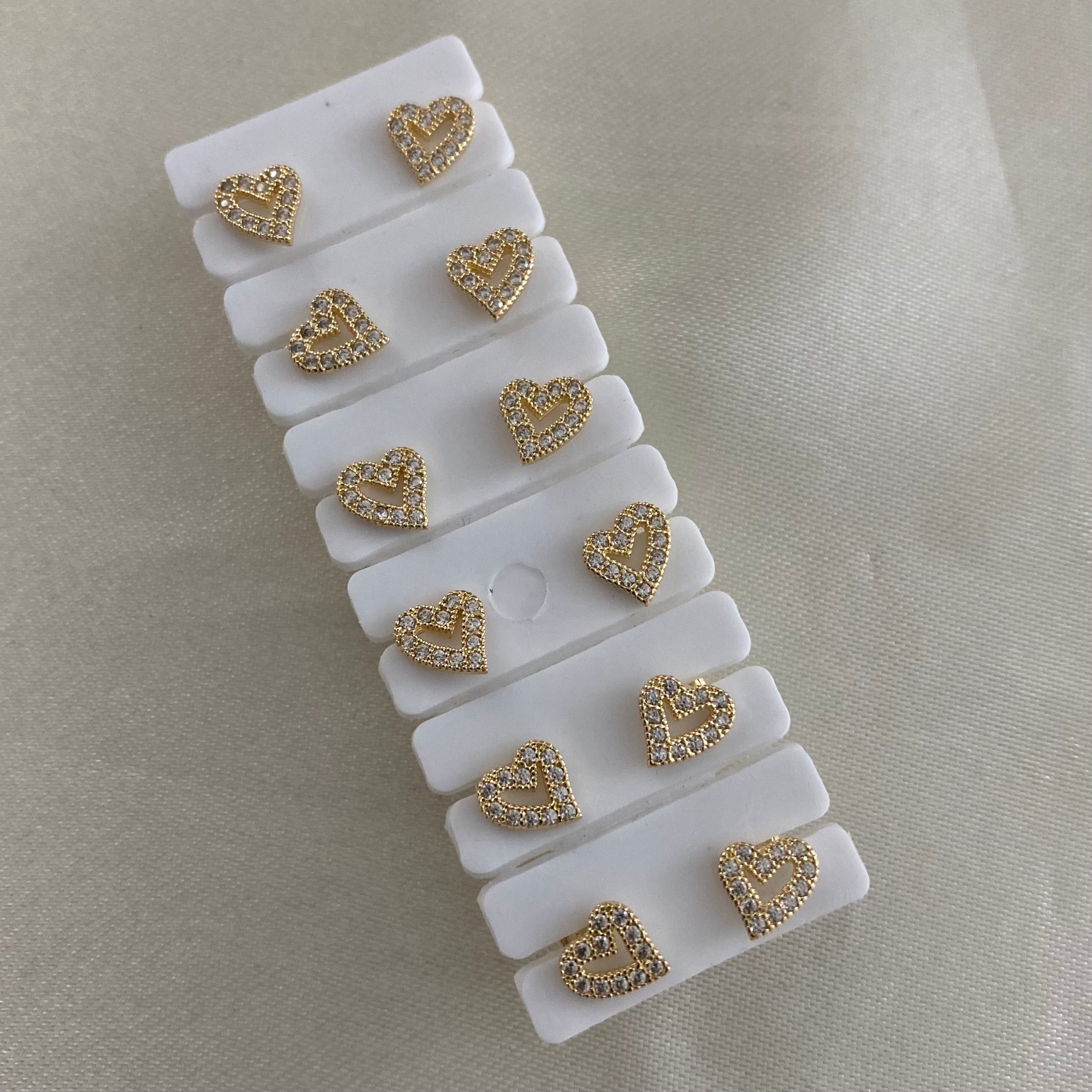 Topos Corazon 0.95gr Silueta Oro Amarillo Circones Blancos*