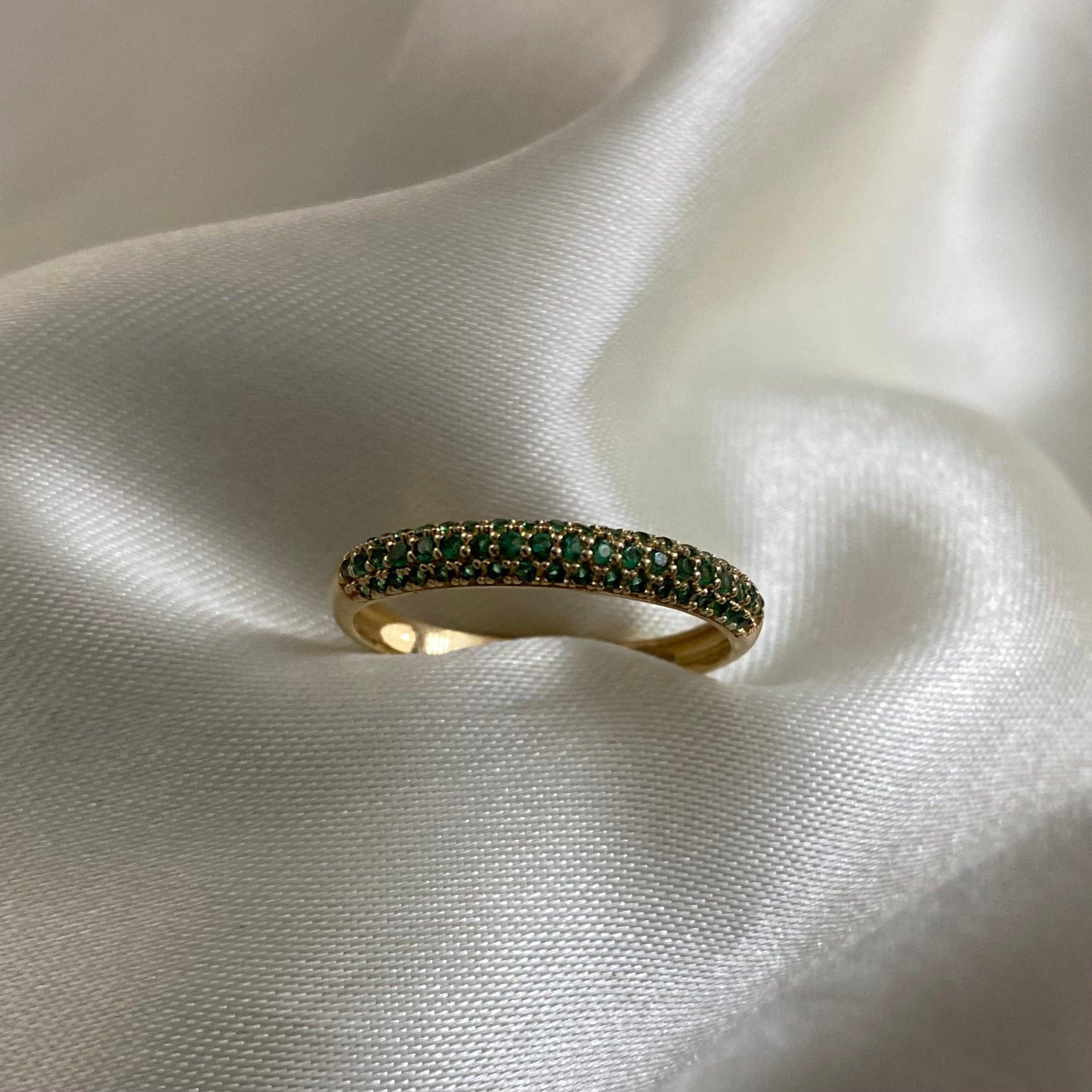 Anillo 2.35gr-T9 1/2 Circones Verdes Oro Amarillo*