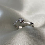 Anillo 4.1gr- T8 1/4 Solitario Diamante 15pts Oro Blanco*