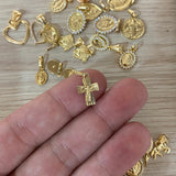 Dije Cristo 0.55gr Cruz Diamantada Oro Amarillo*