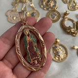 Dije Virgen Guadalupe 17.55gr/6.5cm Oro Rosa Circones Verdes