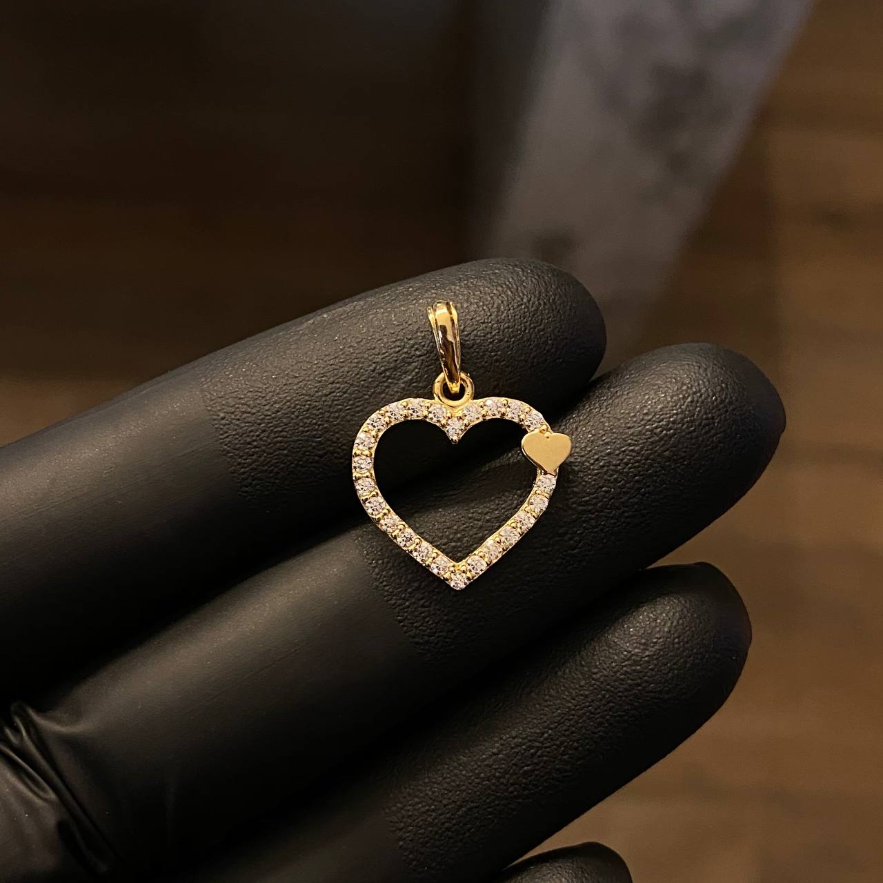 Dije Corazon 1.7gr/2.3cm Circones Blancos Oro Amarillo*