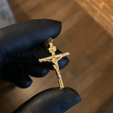 Dije Cristo Cruz 1.2gr / 3.6cm Baston Atornillado Oro Amarillo*