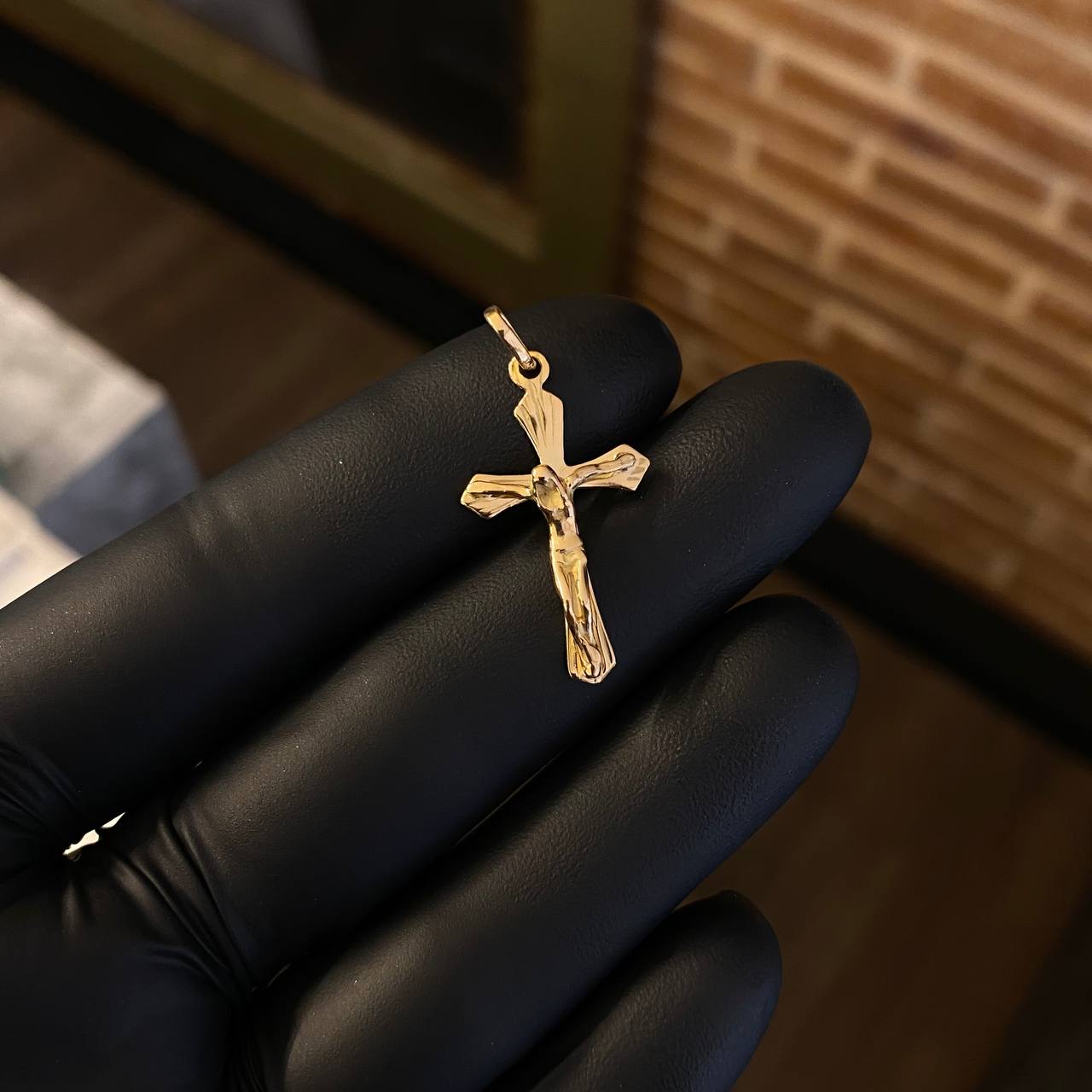 Dije Cristo Cruz 1.6gr / 3cm Diamantada Oro Amarillo